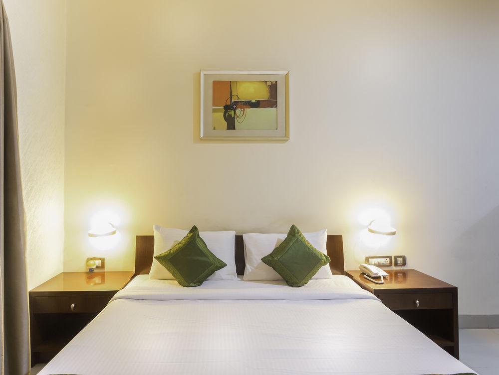 Oyo Townhouse 9 Hitech City Hyderabad Ngoại thất bức ảnh