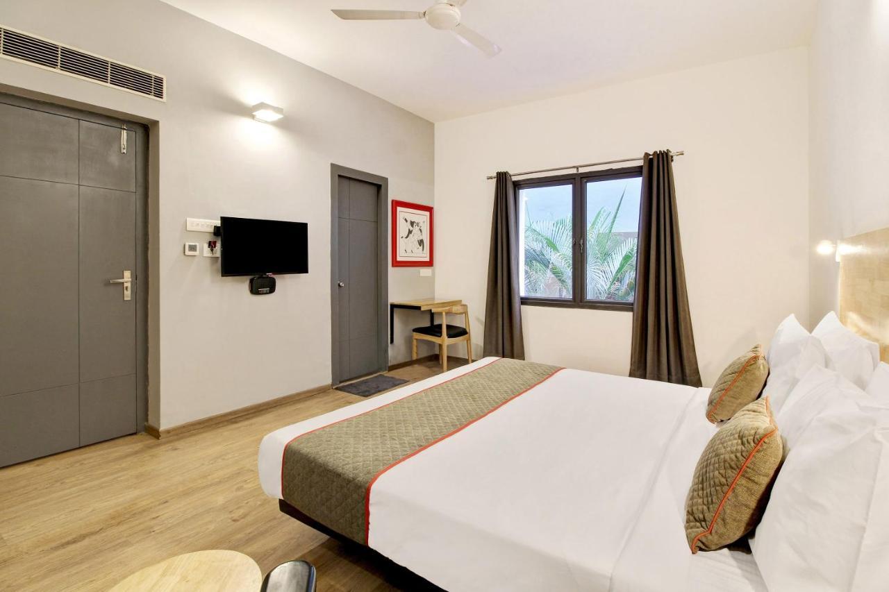 Oyo Townhouse 9 Hitech City Hyderabad Ngoại thất bức ảnh