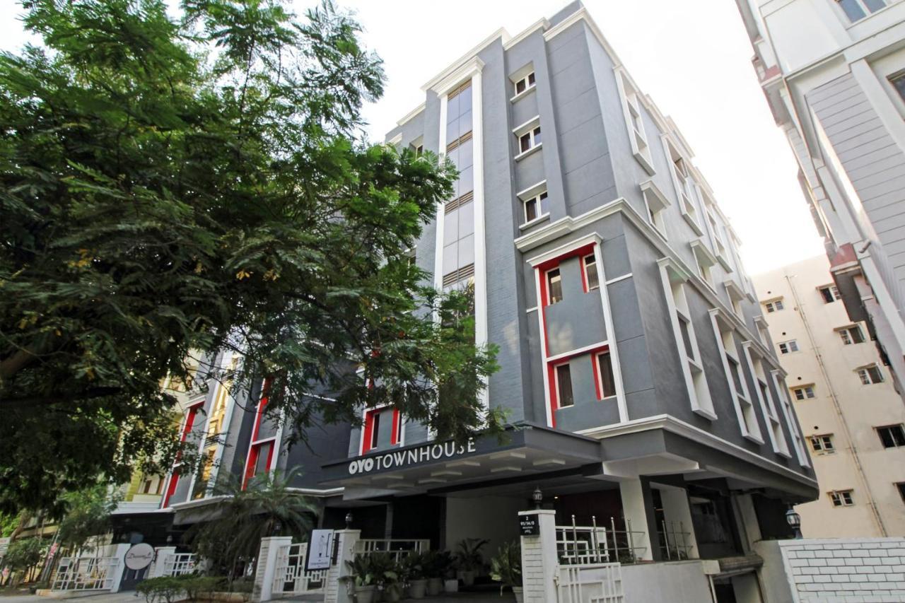 Oyo Townhouse 9 Hitech City Hyderabad Ngoại thất bức ảnh