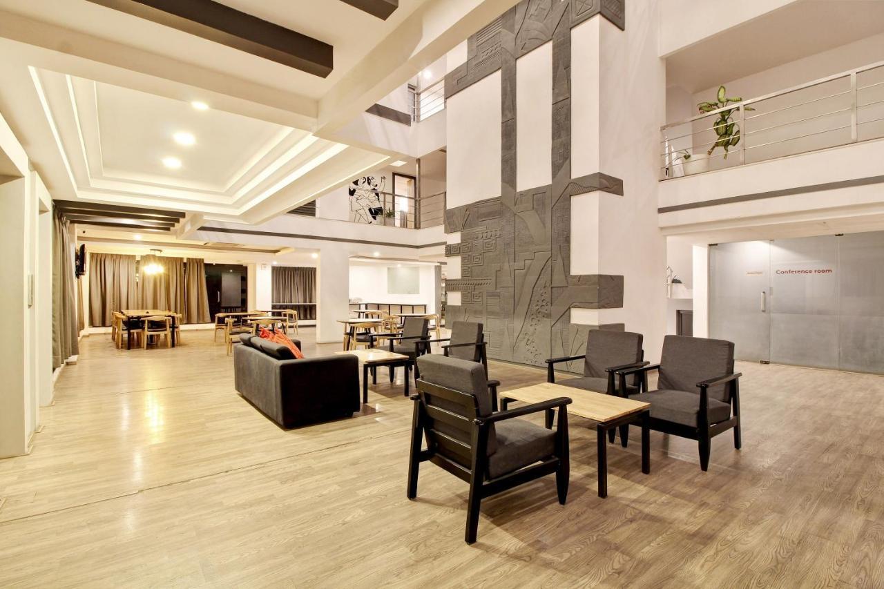 Oyo Townhouse 9 Hitech City Hyderabad Ngoại thất bức ảnh