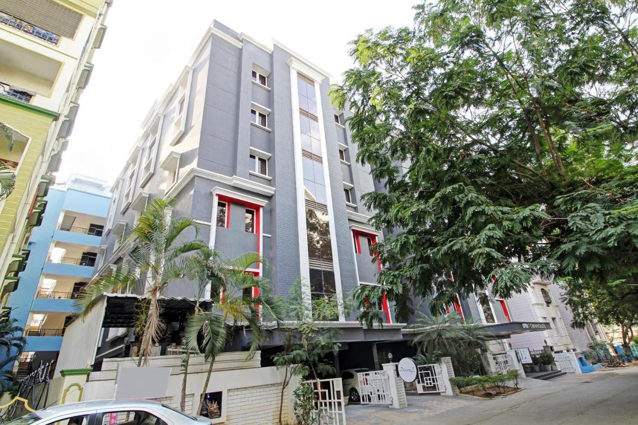 Oyo Townhouse 9 Hitech City Hyderabad Ngoại thất bức ảnh
