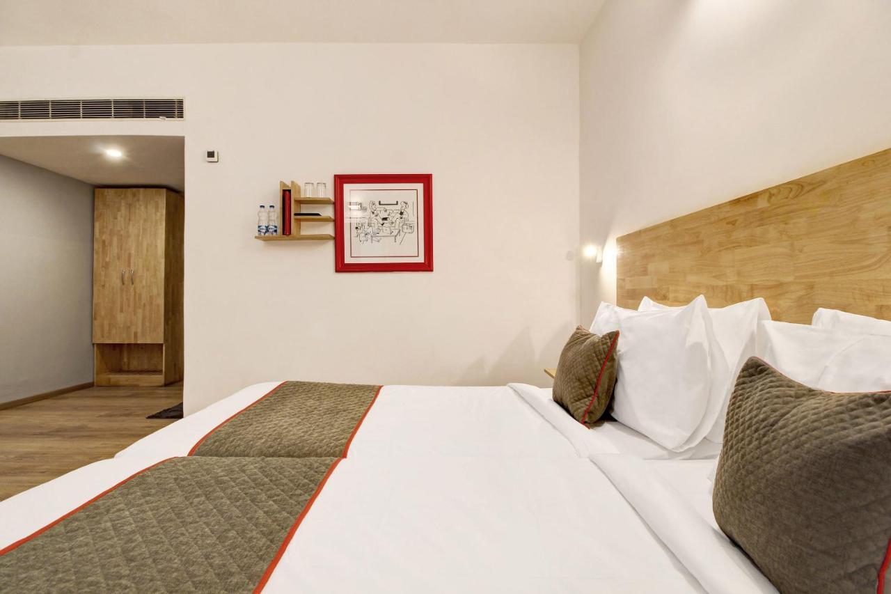 Oyo Townhouse 9 Hitech City Hyderabad Ngoại thất bức ảnh