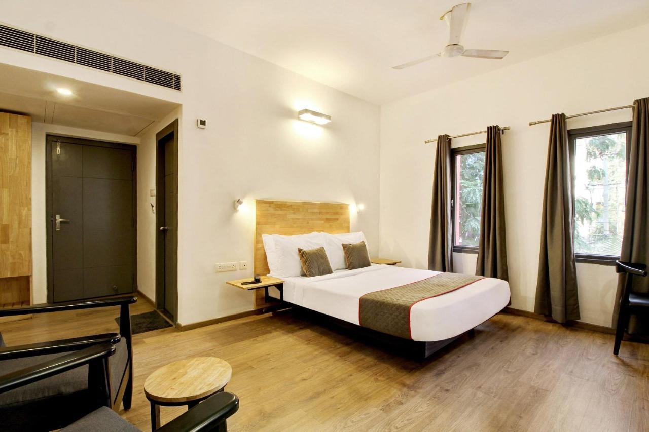 Oyo Townhouse 9 Hitech City Hyderabad Ngoại thất bức ảnh