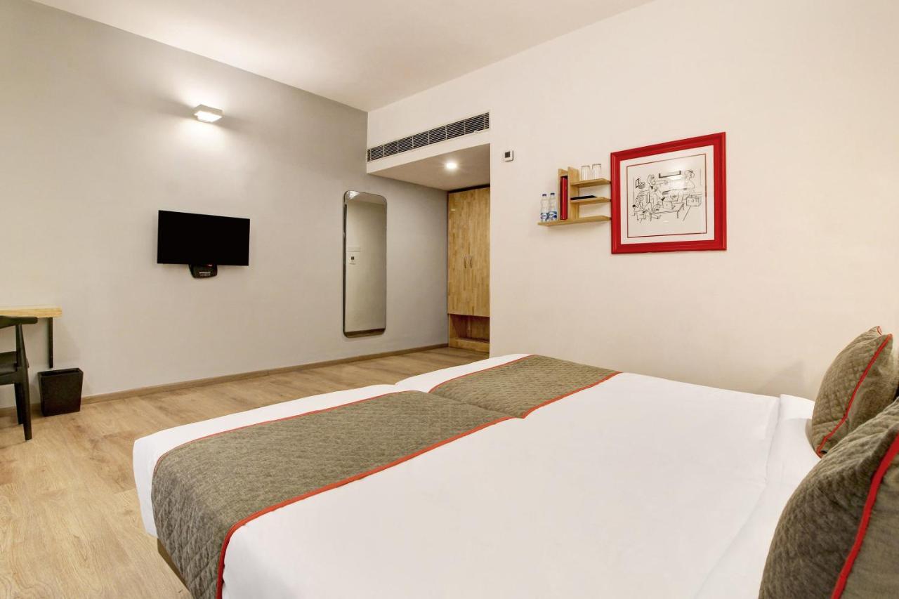 Oyo Townhouse 9 Hitech City Hyderabad Ngoại thất bức ảnh