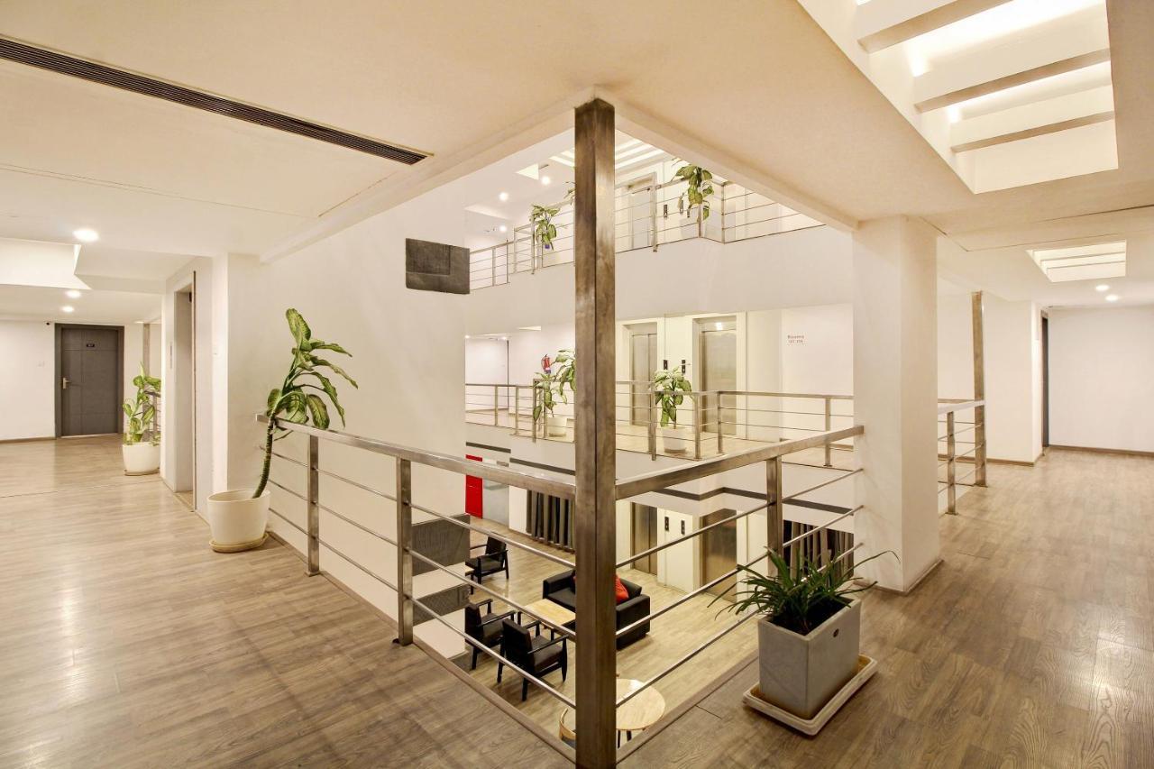Oyo Townhouse 9 Hitech City Hyderabad Ngoại thất bức ảnh