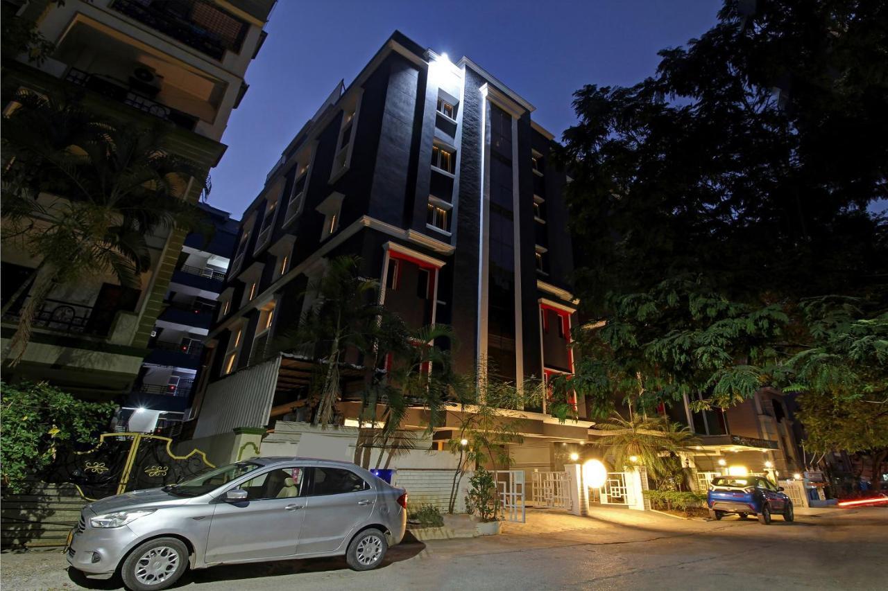 Oyo Townhouse 9 Hitech City Hyderabad Ngoại thất bức ảnh